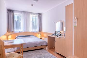 Фото номера Стандартный двухместный номер с 1 кроватью Отель Tailor Hotel Sport &amp; Conference г. Моронг 4